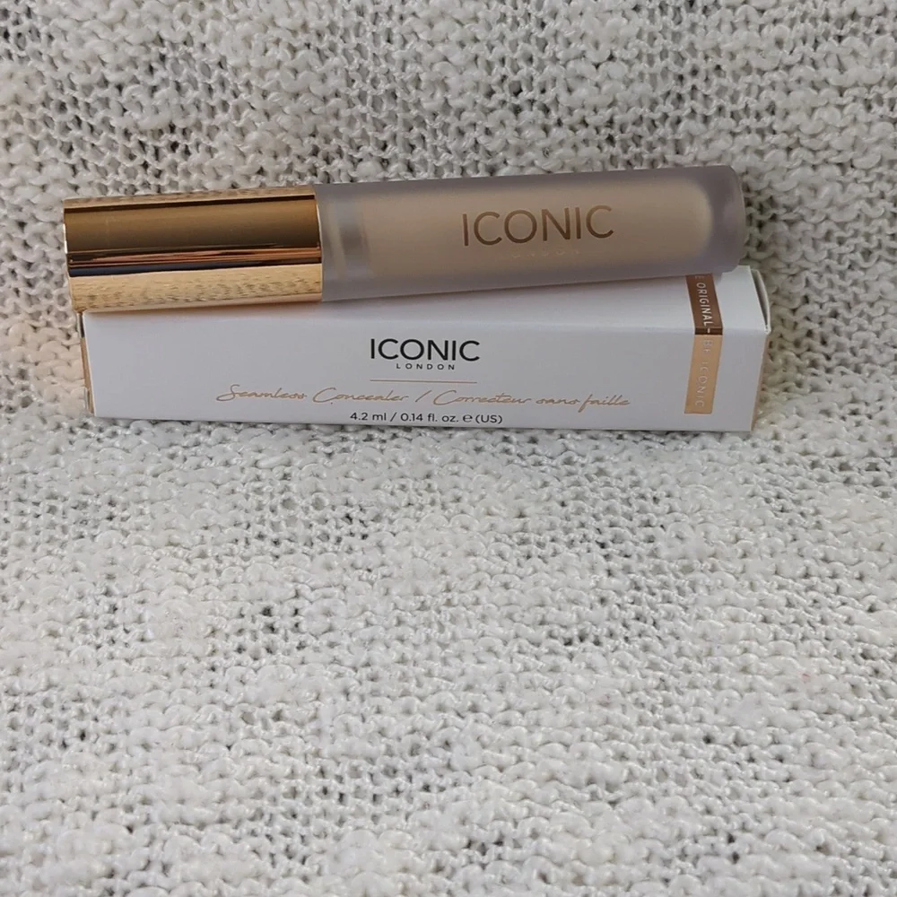 ICONIC London Seamless Concealer in Beige, 4.2ml/0.14fl oz